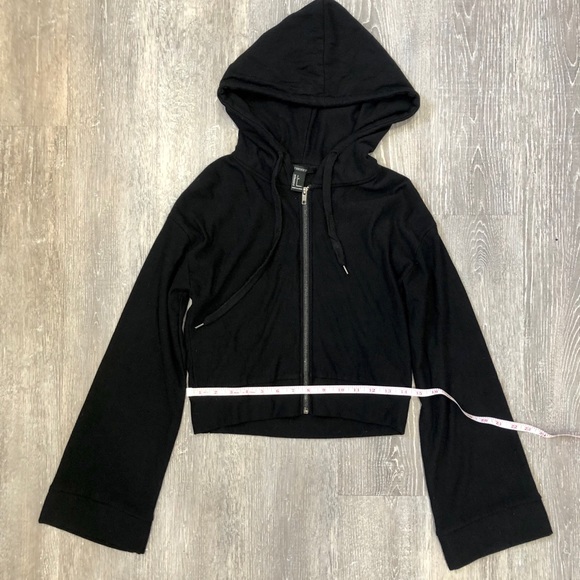 Forever 21 crop hoodie - Picture 5 of 5